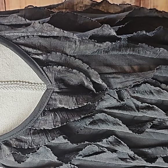 DOUBLE TAKE BLACK SLEEVELESS PULLOVER FEATHER TOP - Picture 8 of 10